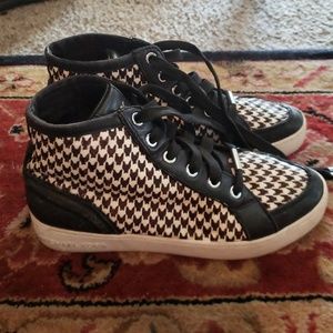 Michael Kors Houndstooth Tigh Top Sneakers